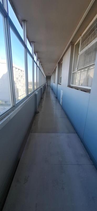 2 Bedroom Property for Sale in Goodwood Central Western Cape